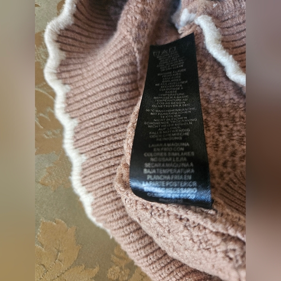 NWOT Adrianna Papell Cream Cardigan with White Trim - Picture 10 of 12